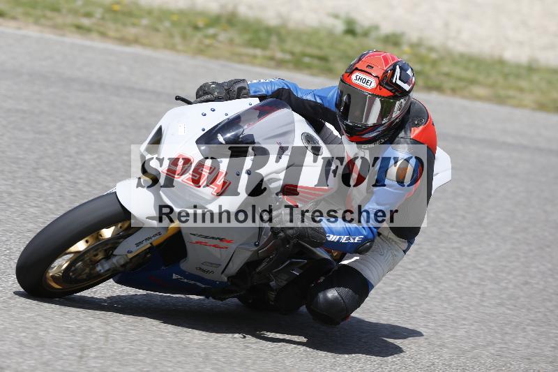 /10 20.04.2026  Pluess Moto Sport ADR/Freies Fahren/954